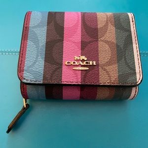 Coach - tri-fold wallet